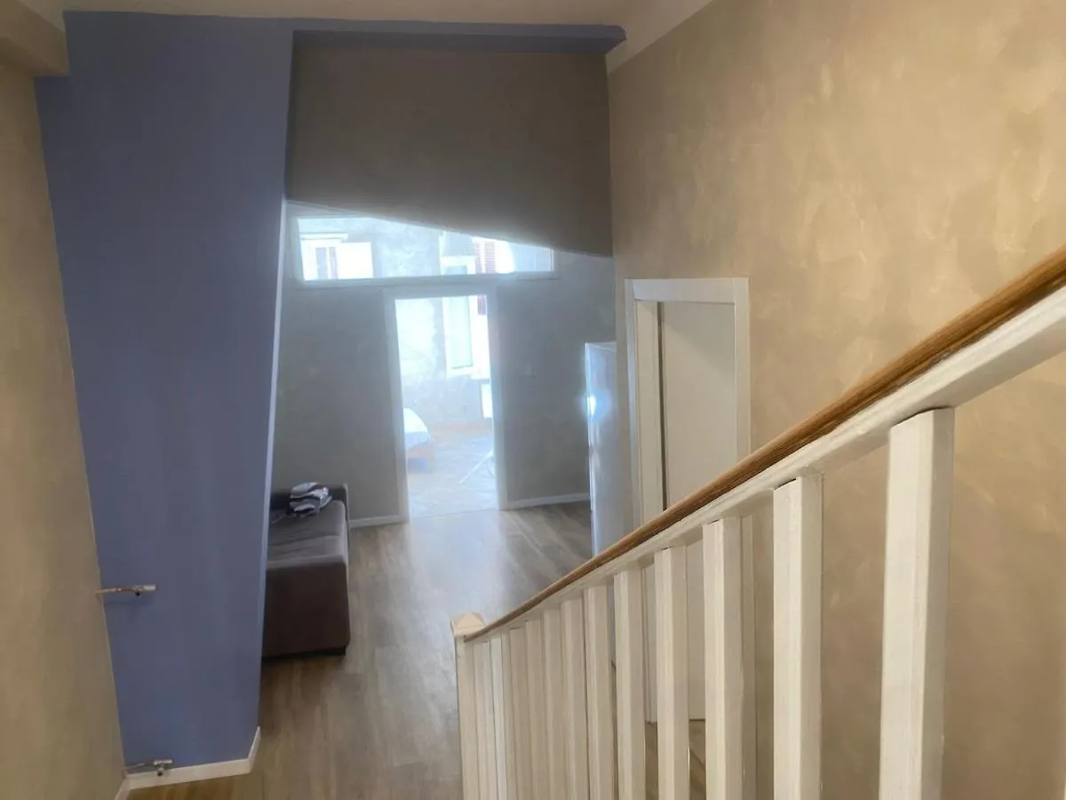 روما K'Alma Apartment Colosseo - Lanza 0*,  إيطاليا